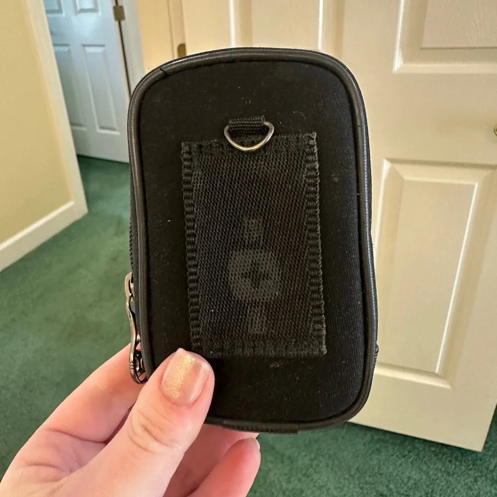 SwissGear by Wenger Small Digital Camera Case